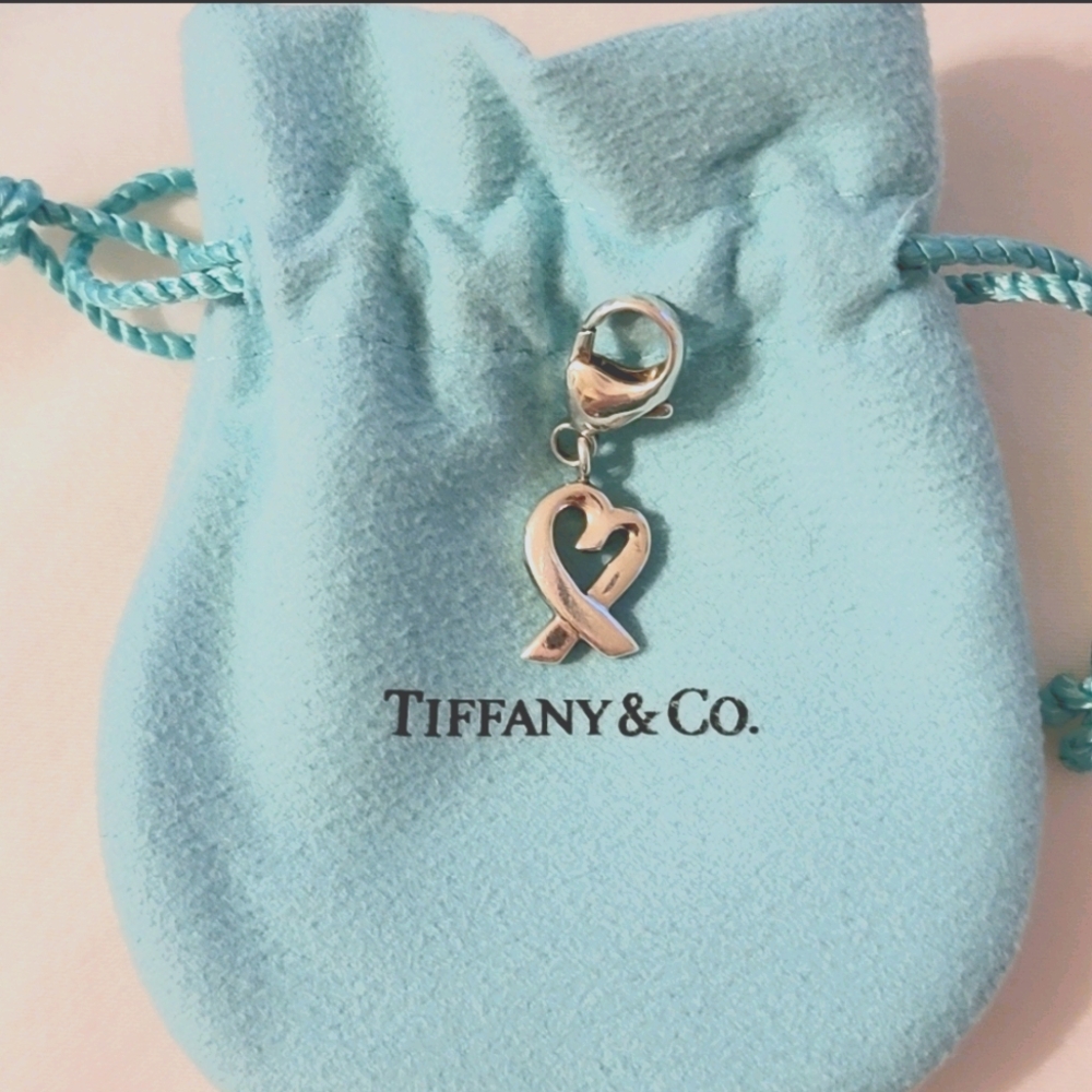 💝Tiffany & Co. Loving Heart Charm